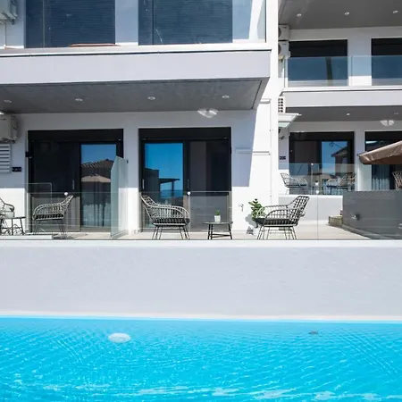 Appartamento Clelia's And Dione's Design Swimming Pool *
